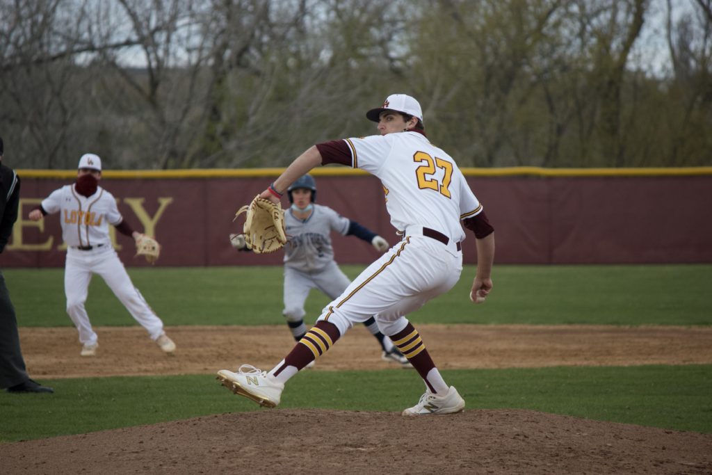 Baseball: New Trier uses 5-run rally in extras to take down York in Class  4A third-place game – Shaw Local