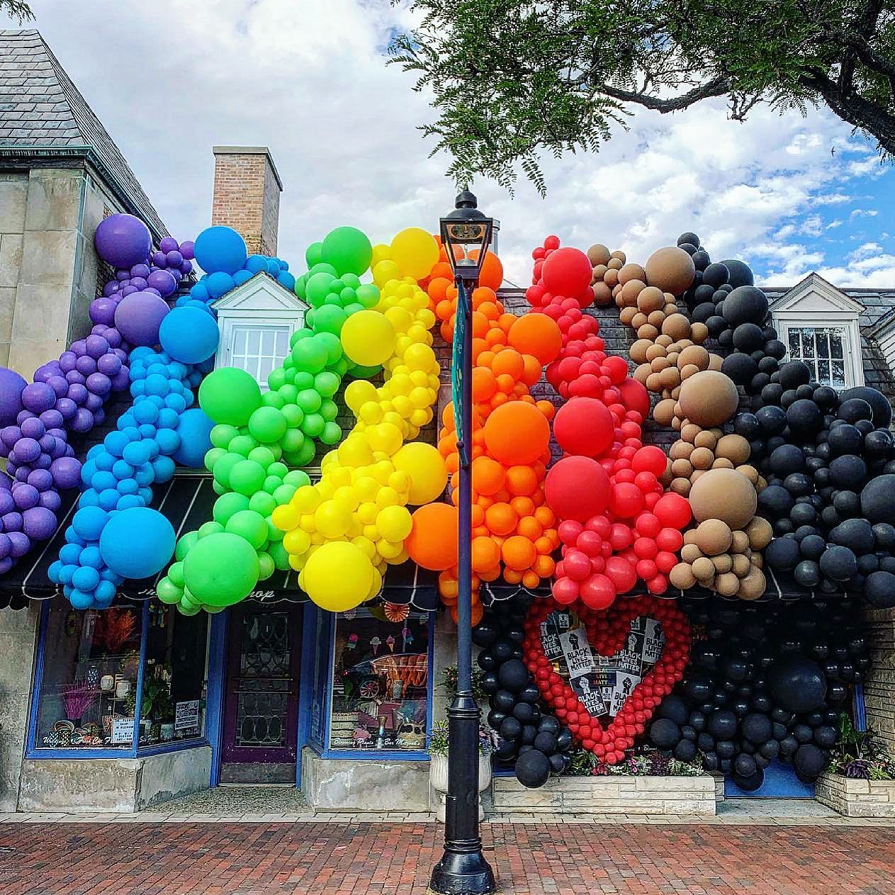 My Custom Balloons  Linking Balloon Arch And Flower Balloon Display