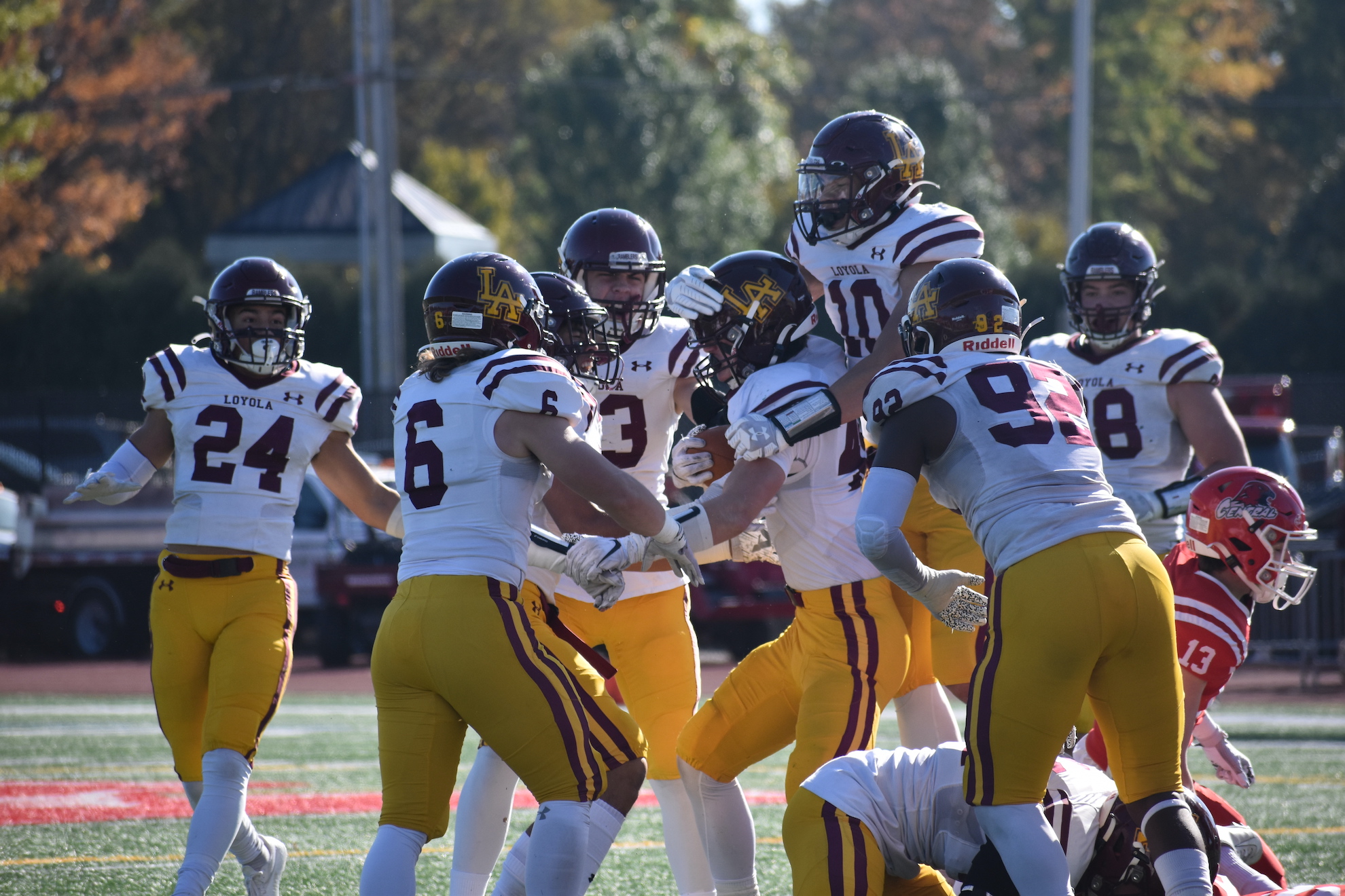 Ramblers rock Redhawks, set up quarterfinal date with Lincoln-Way East 